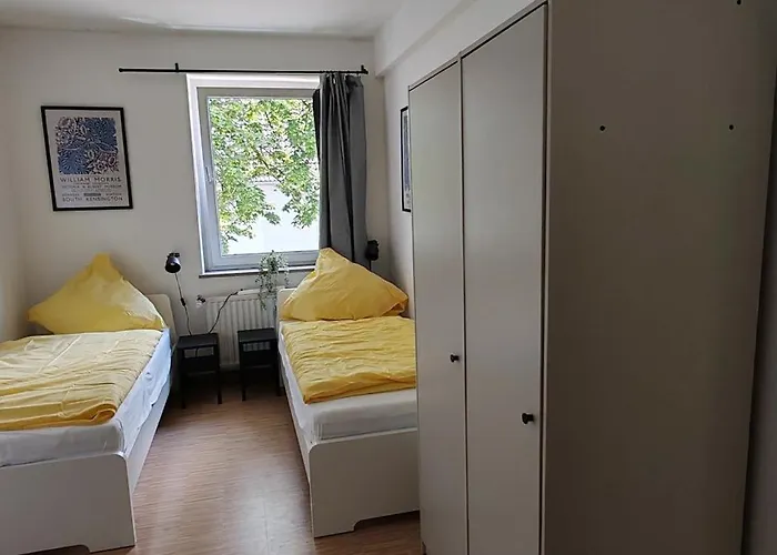 Working Professionals Flat Essen