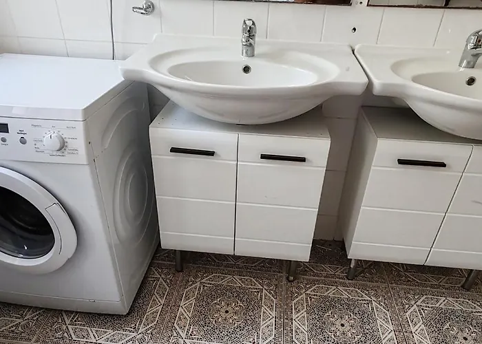 Working Professionals Flat